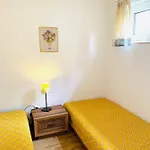 Nocleg ze śniadaniem Domjana 3*