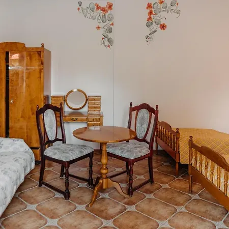 Domjana Oda ve Kahvaltı 3*