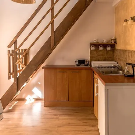 Oda ve Kahvaltı Domjana