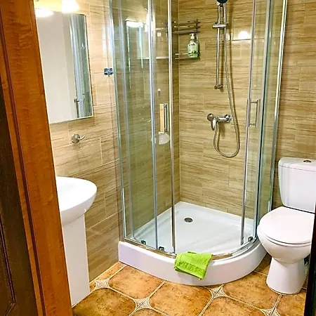 Bed & Breakfast Domjana 3*