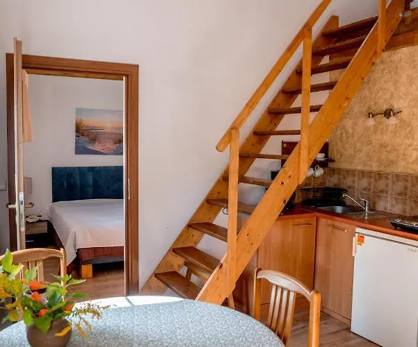 Domjana فندق مبيت وإفطار 3*